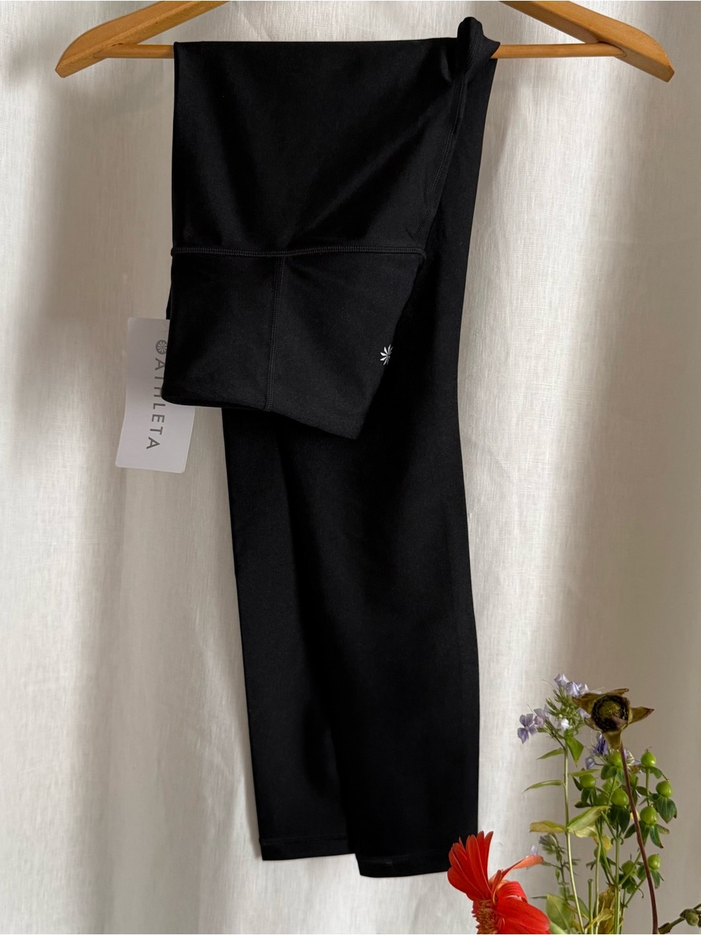 NWT Athleta Elation Ultra High Rise Sheen Leggings S Black Powervita